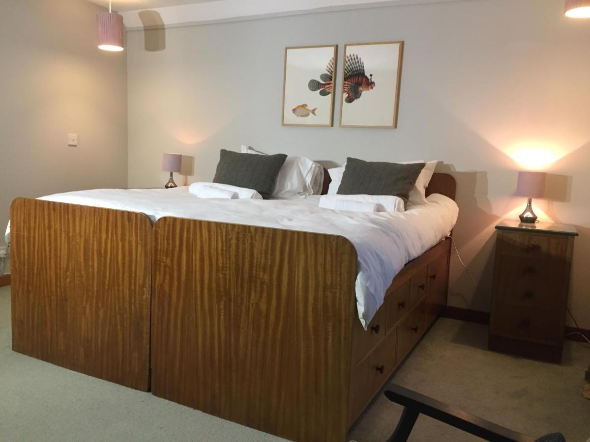 Macaulay Farm Lodge Stornoway  Exteriör bild